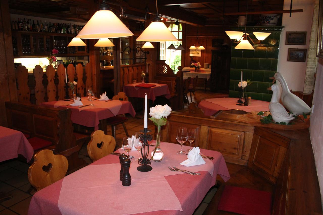 Wasserstelz Historisches Genusshotel & Restaurant Am Rhein Hohentengen am Hochrhein Bagian luar foto